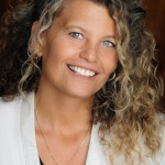 Eve Hogan - Author